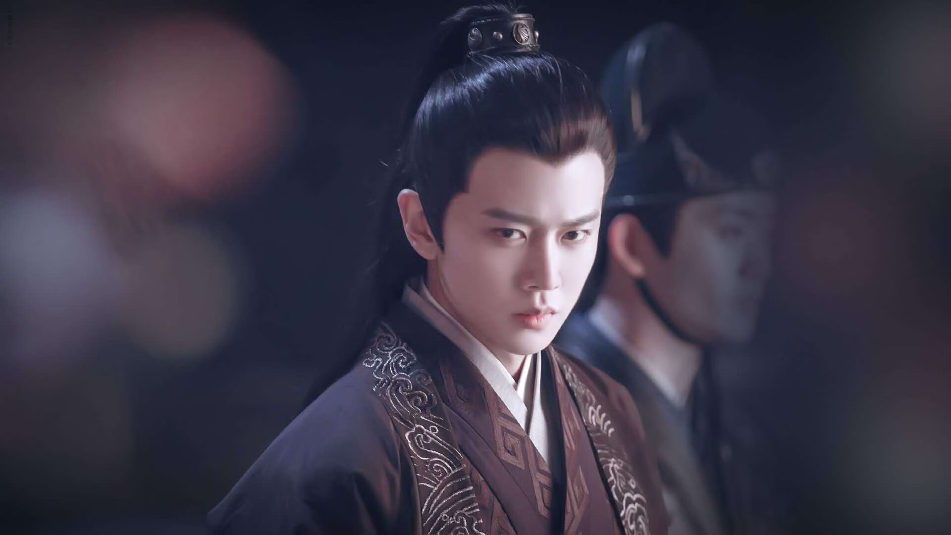 九游娱乐网站-_极致越野长跑：穿越沙漠与荒原_，越野车穿越沙漠的句子